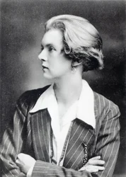Una Vincenzo, Lady Troubridge